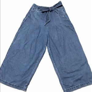 Cute crop fashion pants